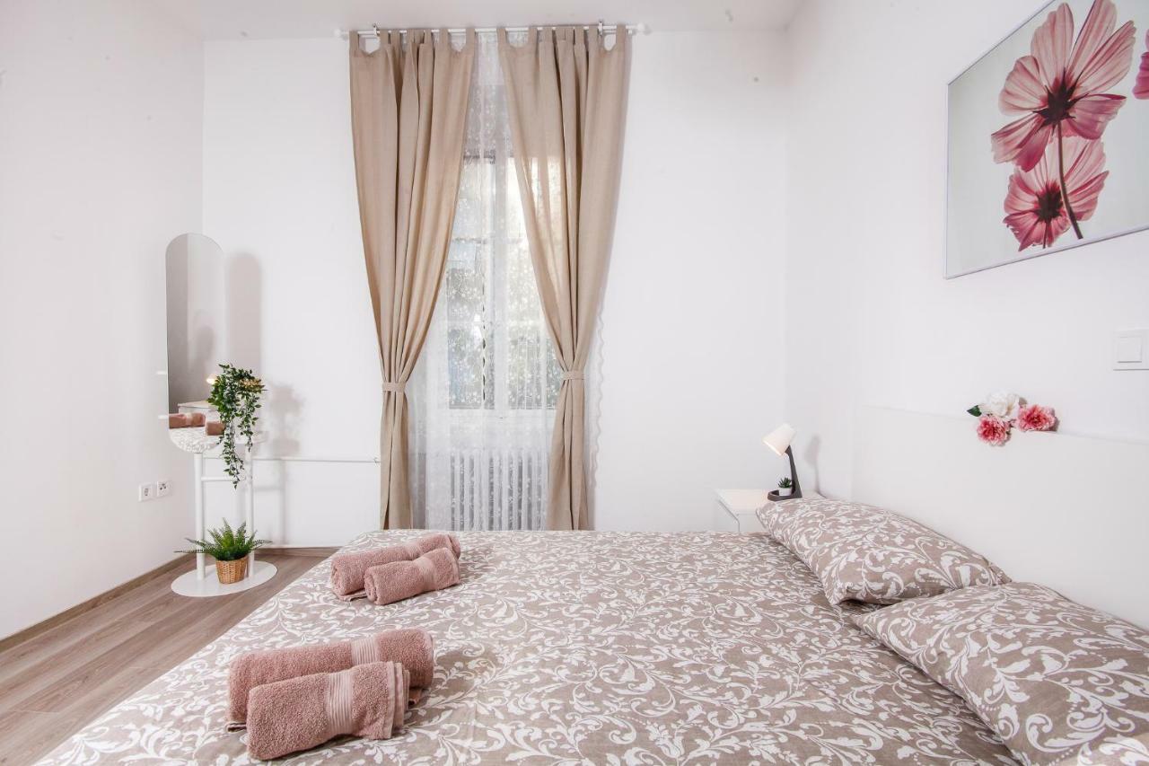 Apartment Kensi*** Pula Ngoại thất bức ảnh